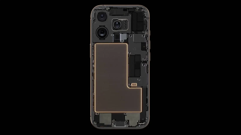 青海苹果手机维修分享iPhone 16 Pro 系列屏幕更大，搭载 A18 Pro 芯片 